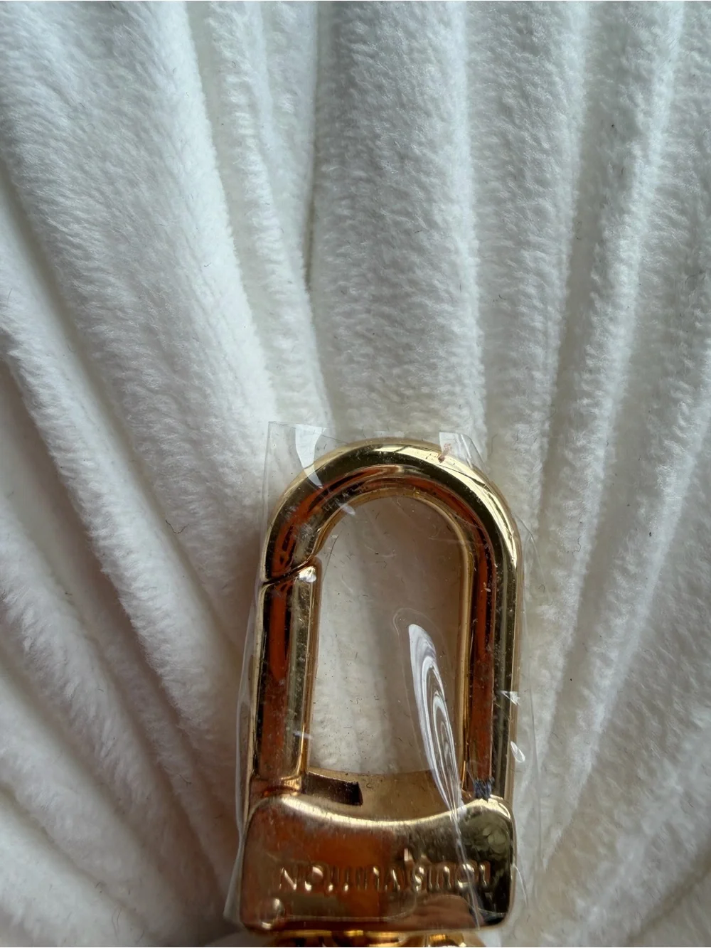 Gold Tone Padlock Bag Charm Keychain Fashion Accessory New